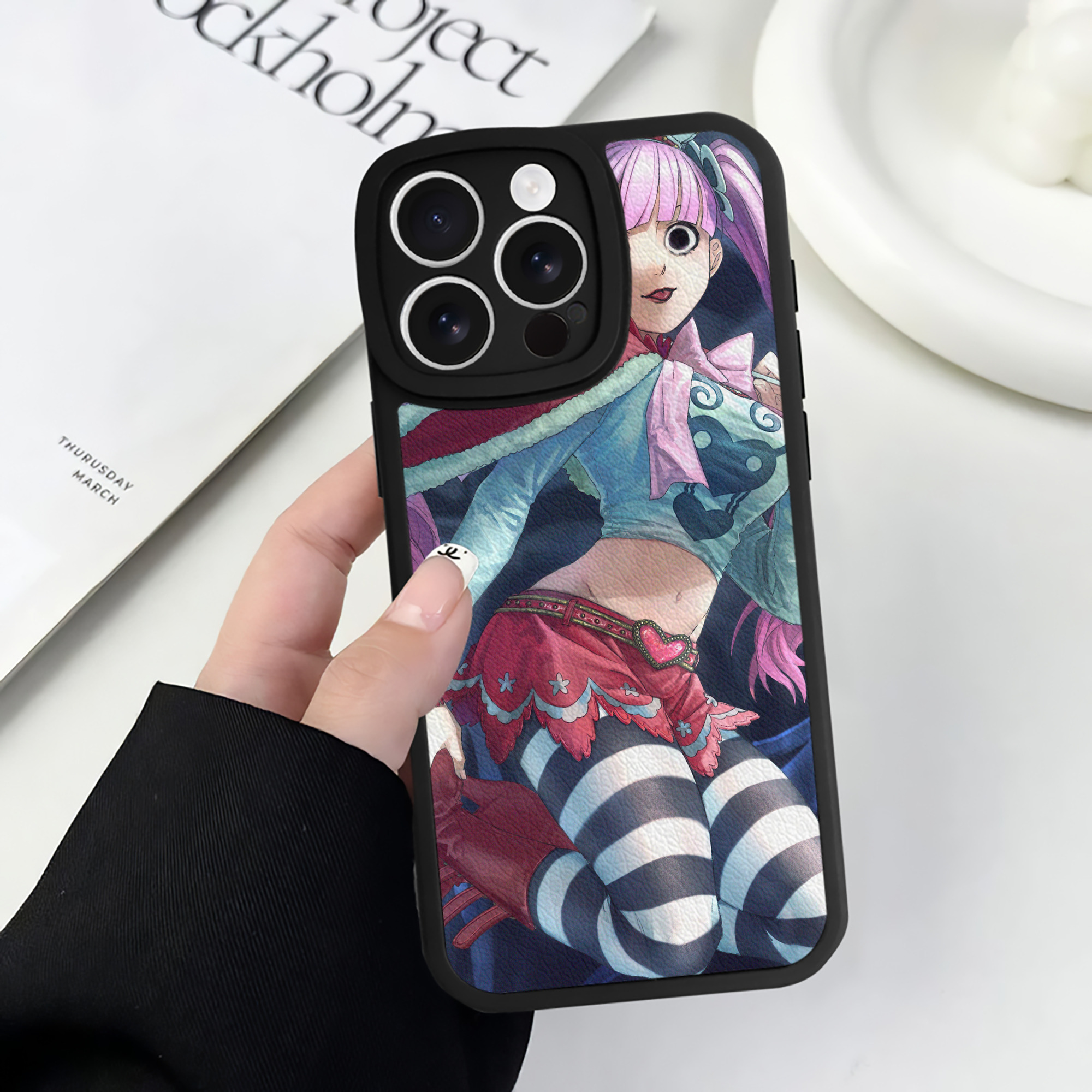 （画像用） ワンピース ONE PIECE 【iPhone 16シリーズ対応】シリコンスマホケース（レザー調） 材質：シリコン